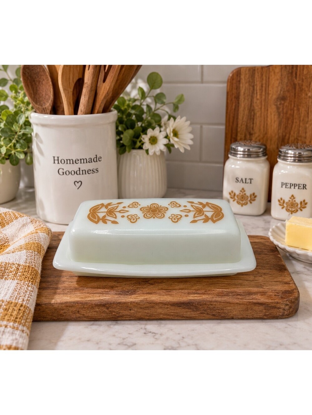 Vintage Pyrex Butterfly Gold 72-B Covered Butter Dish 1970s USA